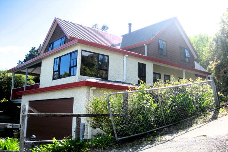 Photo of property in 696a Atawhai Crescent, Atawhai, Nelson, 7010