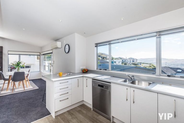 Photo of property in 35 Meadowcroft Grove, Johnsonville, Wellington, 6037