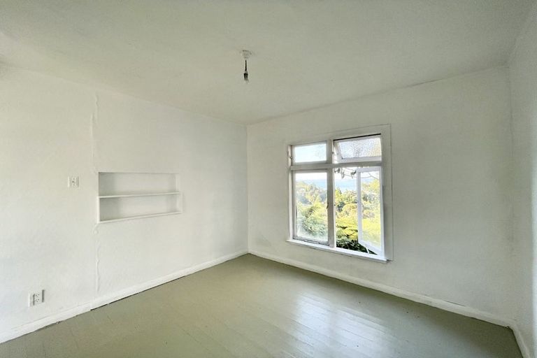 Photo of property in 741 South Titirangi Road, Titirangi, Auckland, 0604