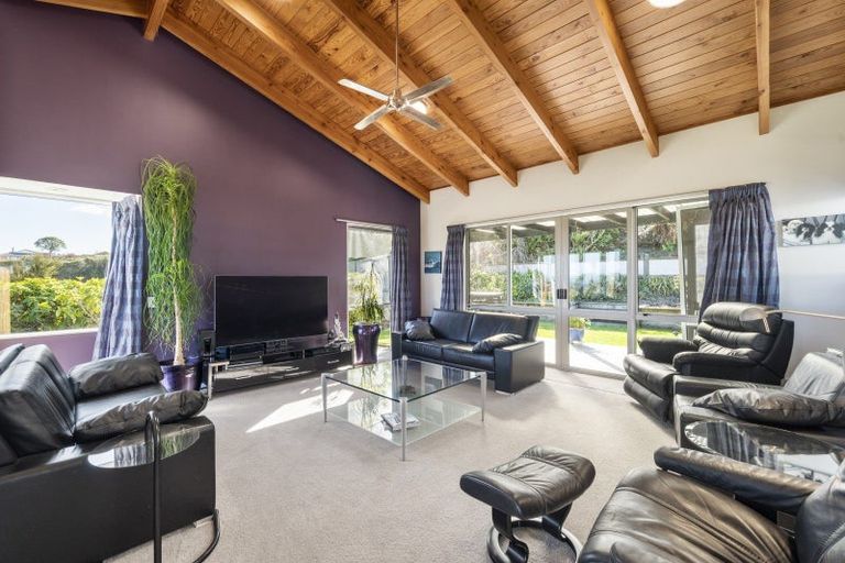 Photo of property in 18 Rhodes Fall, Rangatira Park, Taupo, 3330