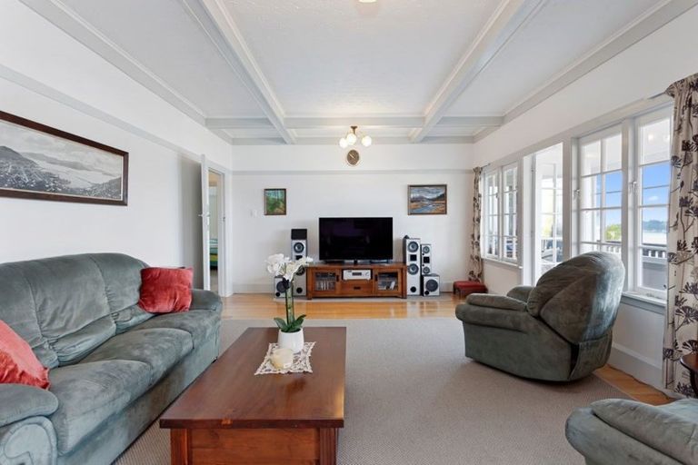 Photo of property in 6 Dudley Road, Lyttelton, 8082