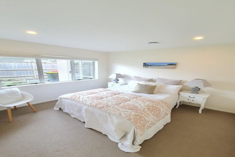 Photo of property in 99 Bayvista Drive, Karaka, Papakura, 2113
