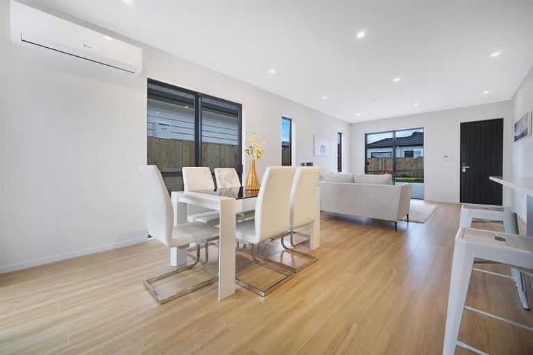 Photo of property in 42 Holcroft Street, Papakura, 2110