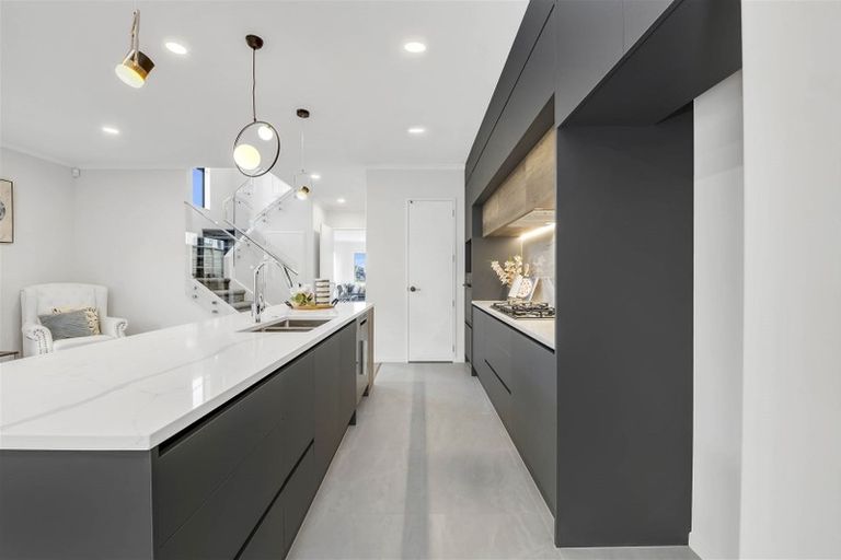 Photo of property in 18 Aklander Rise, Flat Bush, Auckland, 2019