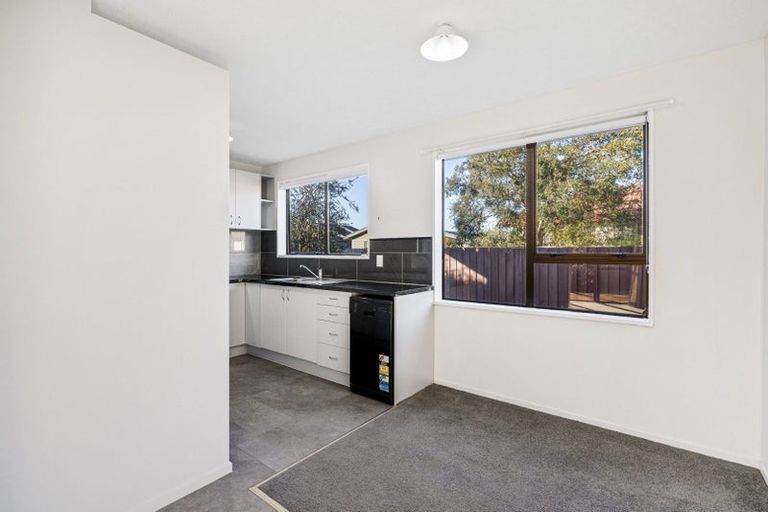 Photo of property in 1/126b Inwoods Close, Parklands, Christchurch, 8083