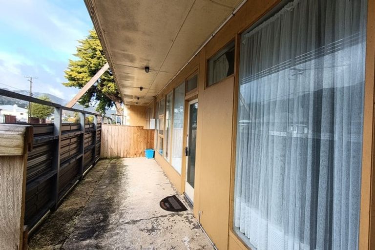 Photo of property in 54 Wood Street, Wainuiomata, Lower Hutt, 5014