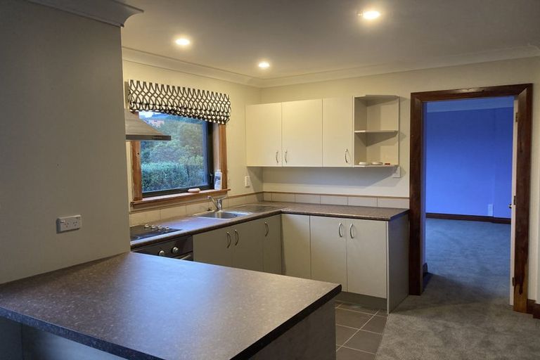 Photo of property in 41 Ashton Fitchett Drive, Brooklyn, Wellington, 6021