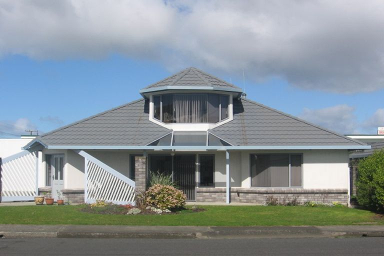 Photo of property in 1 Wrack Street, Kensington, Whangarei, 0112