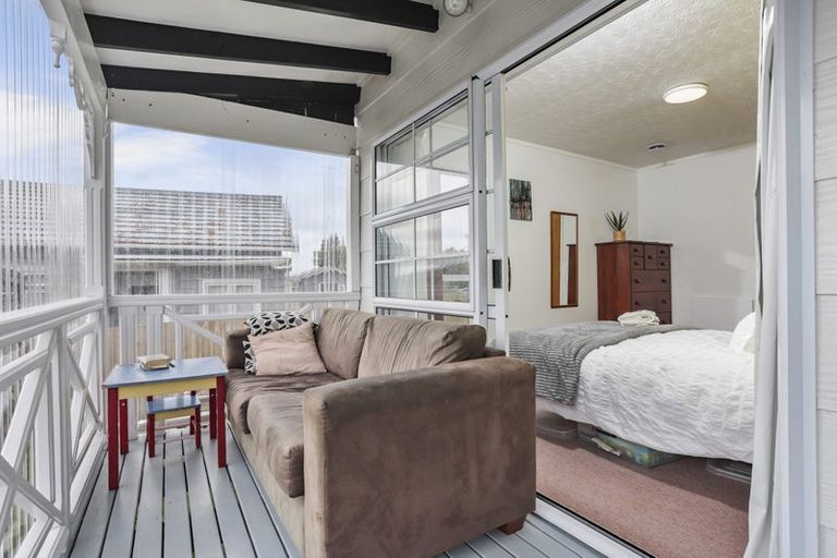 Photo of property in 2/56 James Laurie Street, Henderson, Auckland, 0612