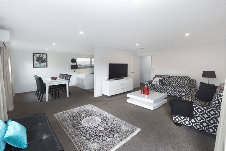 Photo of property in 1/31a Lansbury Avenue, Strowan, Christchurch, 8052