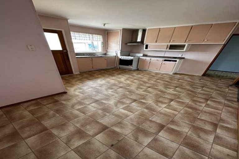 Photo of property in 23 Flat Bush Road, Otara, Auckland, 2023