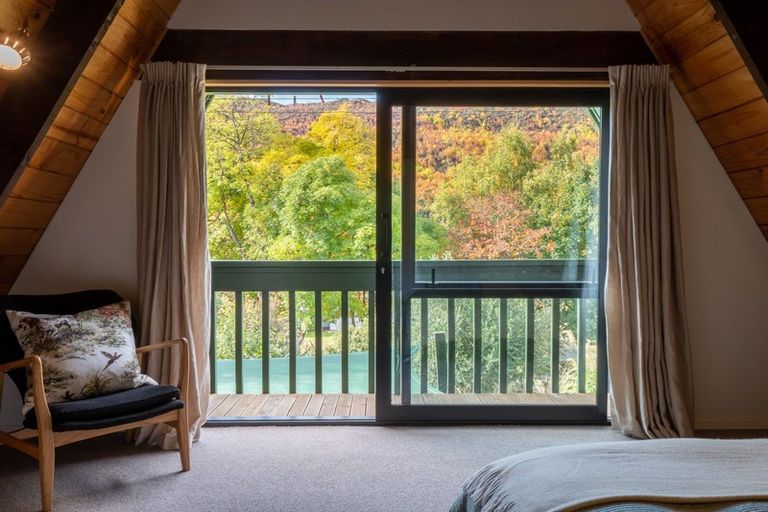 Photo of property in 13 Inverness Crescent, Arrowtown, 9302