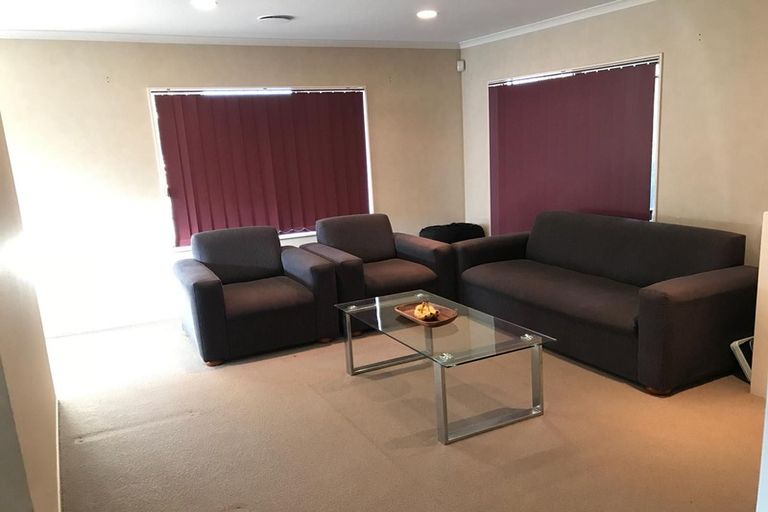 Photo of property in 9 Stellata Court, Randwick Park, Auckland, 2105