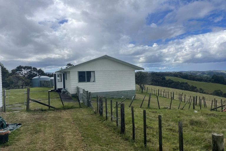 Photo of property in 81 Longs Road, Hikurangi, 0181