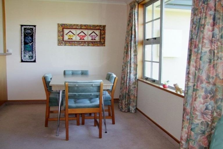 Photo of property in 2 Duthie Street, Milton, 9220