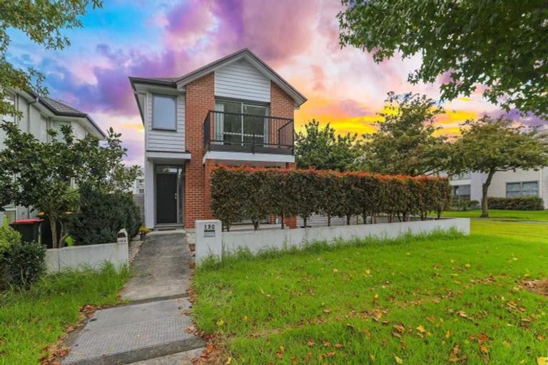 Photo of property in 190 Porchester Road, Takanini, 2112