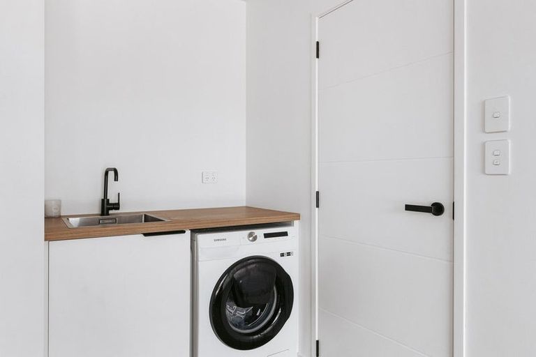 Photo of property in 8 Houpara Place, Papamoa, 3118