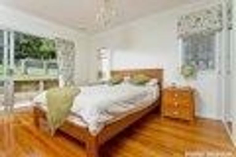 Photo of property in 49 Weatherly Road, Torbay, Auckland, 0630