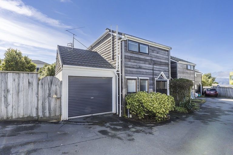 Photo of property in 50a Kaikoura Street, Maupuia, Wellington, 6022