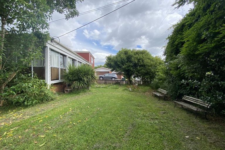 Photo of property in 41 Tudor Road, Henderson, Auckland, 0610