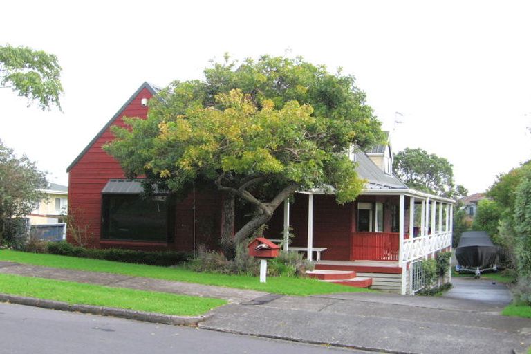Photo of property in 4 Camwell Close, Bucklands Beach, Auckland, 2012