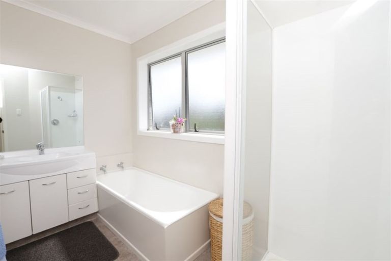 Photo of property in 182 Totara Drive, Pukete, Hamilton, 3200