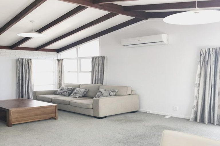 Photo of property in 31 Portadown Avenue, Pakuranga Heights, Auckland, 2010