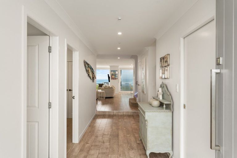 Photo of property in 53 Motiti Road, Papamoa Beach, Papamoa, 3118