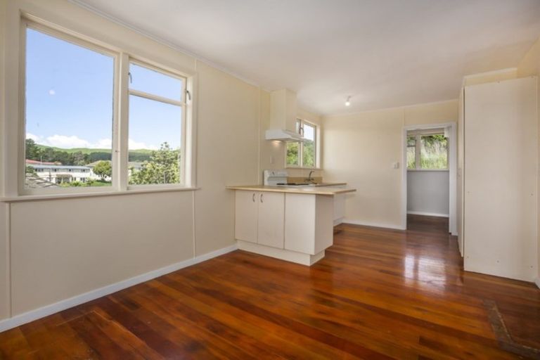 Photo of property in 48 Gloucester Street, Cannons Creek, Porirua, 5024