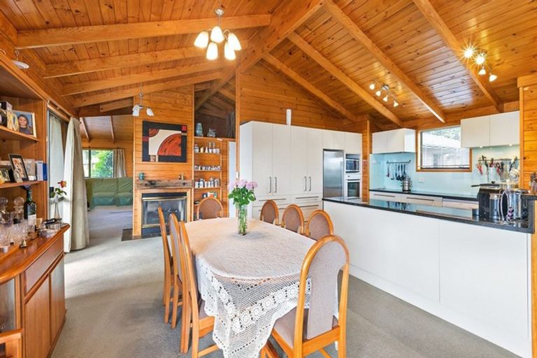 Photo of property in 76 Brick Bay Drive, Sandspit, Warkworth, 0982