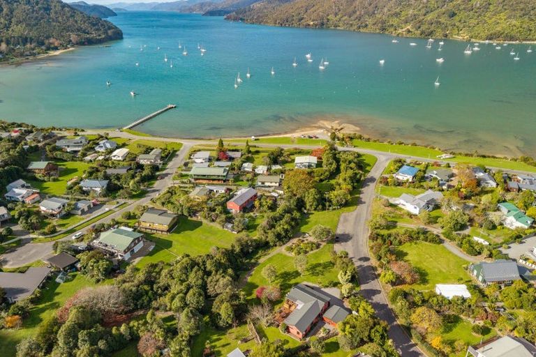 Photo of property in 12 Tirimoana Terrace, Anakiwa, Picton, 7281