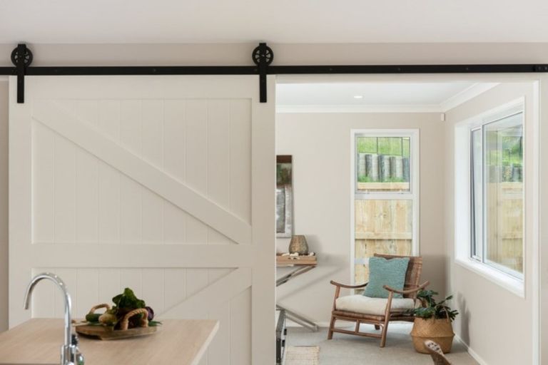 Photo of property in 7 Lakeside Terrace, Omokoroa, 3114