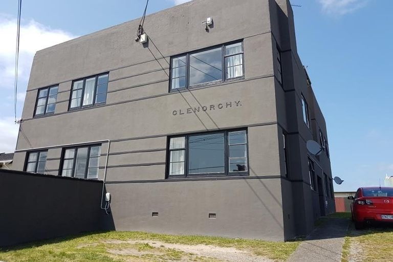 Photo of property in 2/2 Emerson Street, Petone, Lower Hutt, 5012