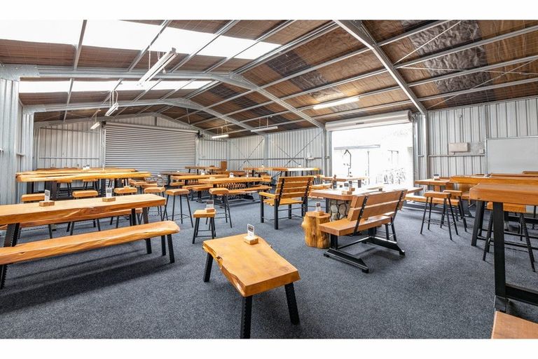 Photo of property in 381 Rangiora Woodend Road, Waikuku, Rangiora, 7473