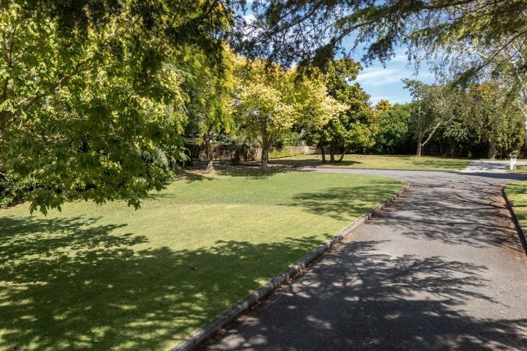 Photo of property in 14 Fiesta Grove, Raumati Beach, Paraparaumu, 5032