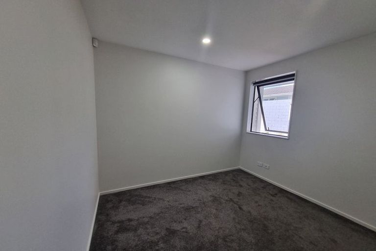 Photo of property in 2 Arnhem Place, Pukekohe, 2120