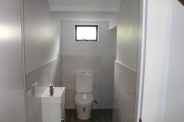 Photo of property in 11 Carrickdawson Drive, Flat Bush, Auckland, 2019