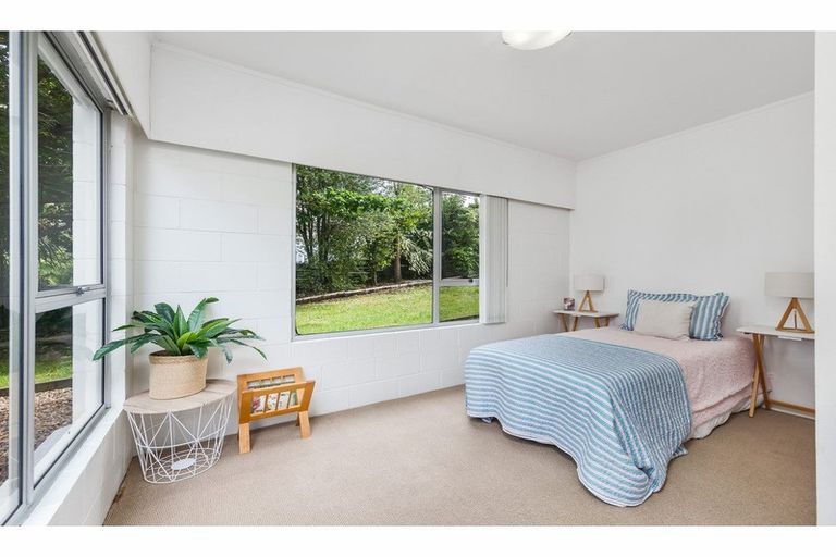 Photo of property in 1b South Pacific Place, Henderson, Auckland, 0612