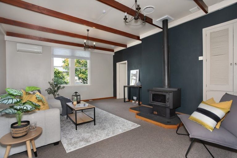 Photo of property in 40 Follett Street, Marton, 4710