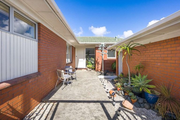 Photo of property in 201 Royal Road, Massey, Auckland, 0614