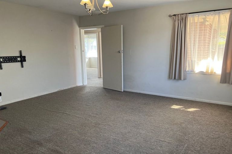 Photo of property in 12 Farquhars Road, Redwood, Christchurch, 8051