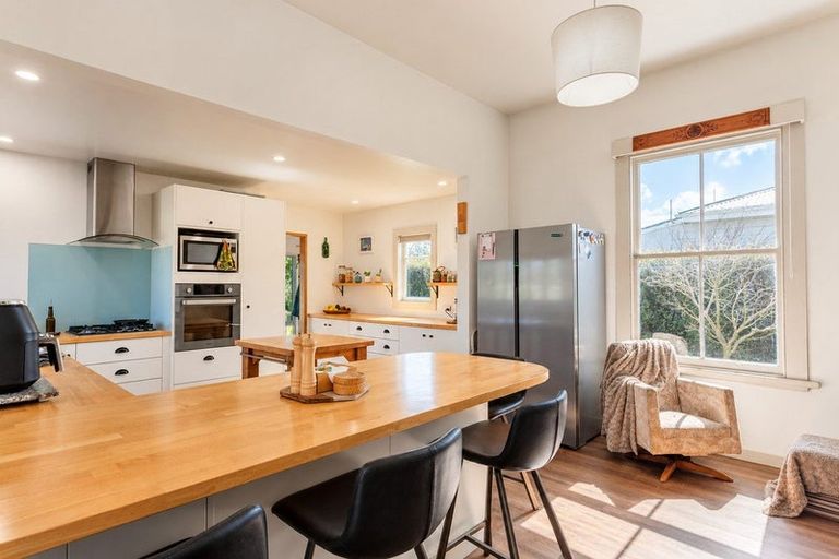 Photo of property in 69 Gladstone Street, Hawera, 4610