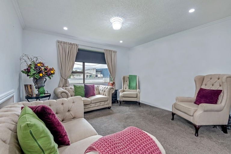 Photo of property in 32 Arthur Street, Pahiatua, 4910