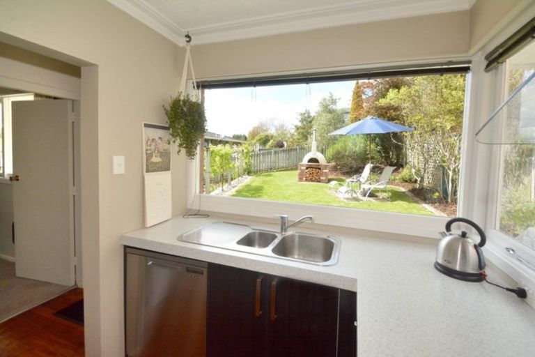 Photo of property in 18 Colquhoun Street, Glenross, Dunedin, 9011