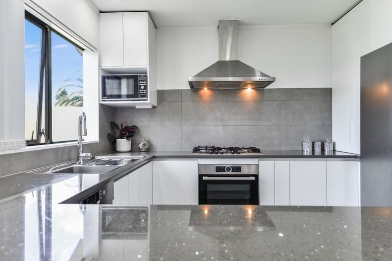 Photo of property in 12 Aldona Place, Fairview Downs, Hamilton, 3214