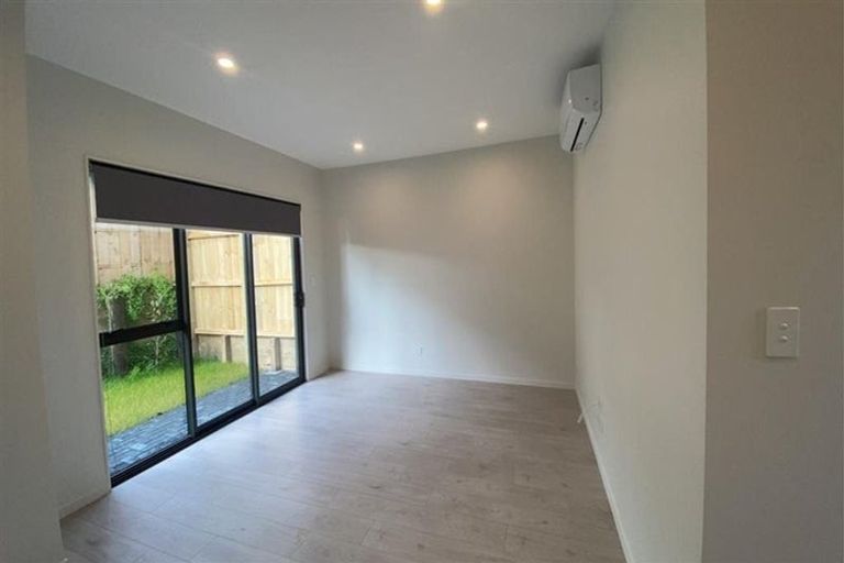 Photo of property in 6/39 Renata Crescent, Te Atatu Peninsula, Auckland, 0610