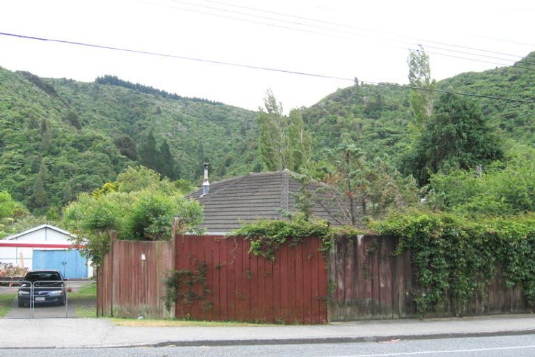 Photo of property in 109 Akatarawa Road, Birchville, Upper Hutt, 5018