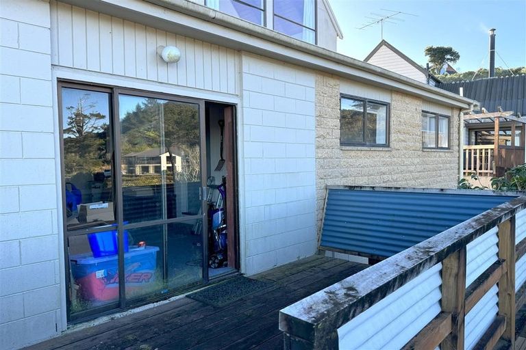 Photo of property in 2 Stanton Crescent, Karoro, Greymouth, 7805