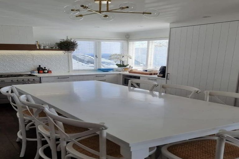 Photo of property in 1047 Whangaparaoa Road, Tindalls Beach, Whangaparaoa, 0930