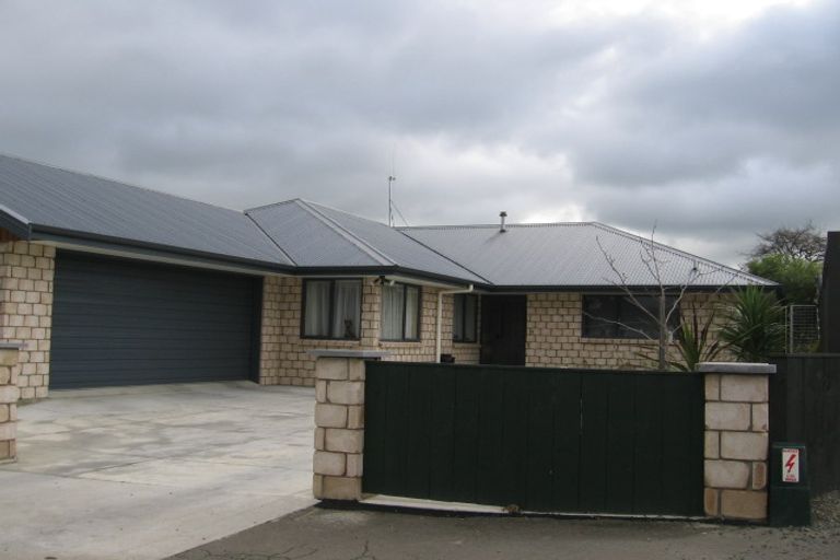 Photo of property in 599 Featherston Street, Roslyn, Palmerston North, 4414